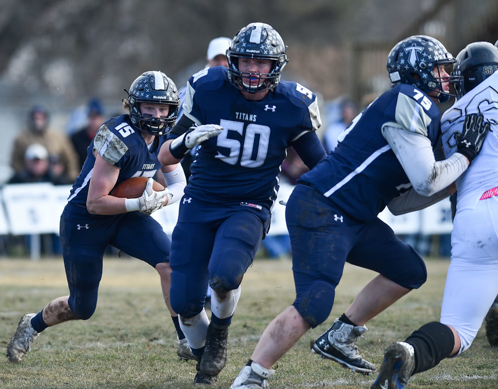 112319-mda-spt-aw-football-007a.jpg